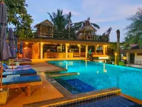 ศศิธาราเรสซิเดนซ์ - สระว่ายน้ำแบบอินฟินิตี้