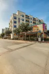 Mint House Fort Worth – Cultural District Hotels near Dickies Arena