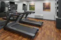 Fairfield Inn & Suites Detroit Farmington Hills - С тренажерным залом