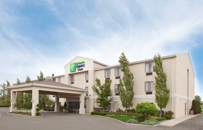 Holiday Inn Express & Suites ALLIANCE by IHG