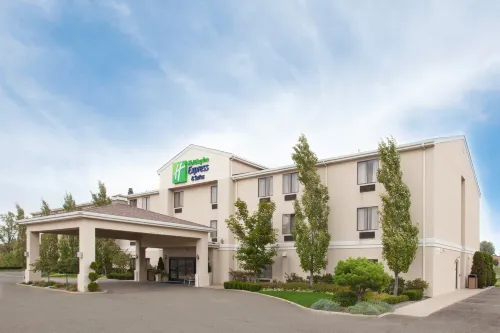 Holiday Inn Express & Suites ALLIANCE by IHG