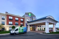 Holiday Inn Express & Suites Dieppe Airport Hotel a Dieppe