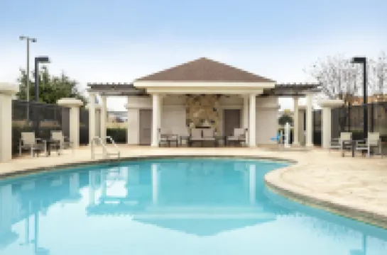 홀리데이 인 익스프레스 호텔 & 스위트 듀런트