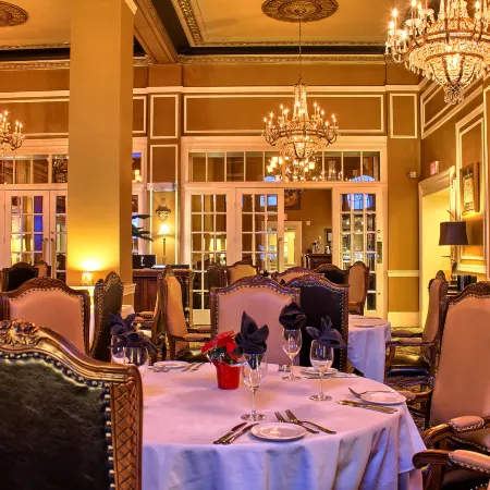 Grant Hall Hotel