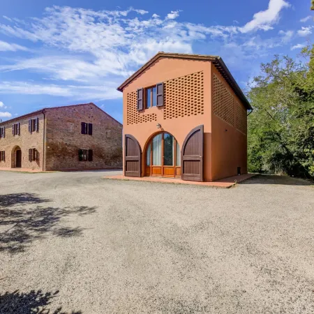 Countryside Holiday Home in Gambassi Terme with Garden