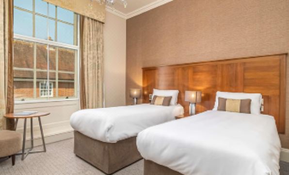 Mercure Salisbury White Hart Hotel & Apartments