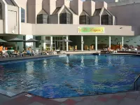 Le Grande Plaza Hotel - Mountain View