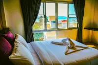 Modern Rustic Seaview 1 bedroom Retreat with Free Coworking