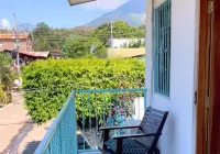 Hostal Eden Hotels in Urbaite