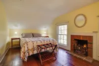 Historic Home in Taylors Falls w/ Patio & Fire Pit - WiFi