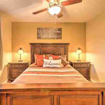 Pool Access & Private Deck: Condo in Sedona Rooms