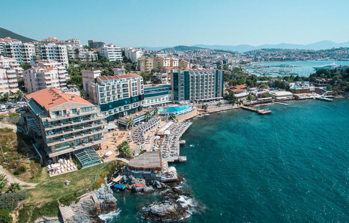 Charisma de Luxe Hotel