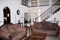 Spacious 6 Bedroom Home - Gym - Office - Games -  Near PGA & Universal Frisco Hotel a Little Elm