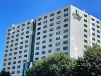 Embassy Suites by Hilton Atlanta Buckhead Các khách sạn gần Trung tâm mua sắm Lenox Square