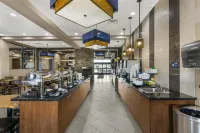 Best Western Plus Williston Hotel  Suites - breakfast