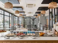 Appart hôtel Q7 Lodge Lyon 7 Hotels near Confluence