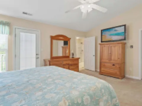 クリークサイド ゲッタウェイ ステイ フォー 8 ミルビルのホテル