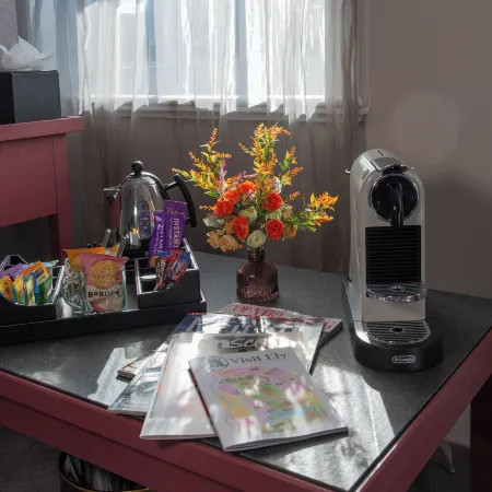 Poets 24 Apartments