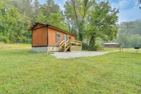 Hudsons Hideaway Cabin on Creek in Beattyville!