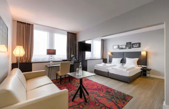 波茨坦市美居酒店