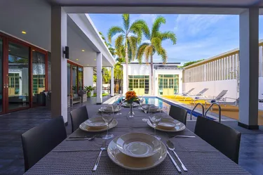 รูปภาพของพูลวิลล่าที่สวยงาม 4 ห้องนอน บีแอล9