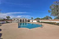 Modern Green Valley Condo - Near National Park! - Pools