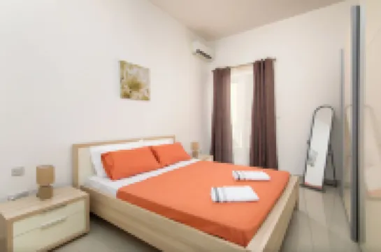 Modern 2 BR Apartment with AC - Near Sea