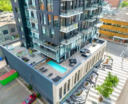 Luxurious Condo w/ Breathtaking Tower Views | Heart of Downtown