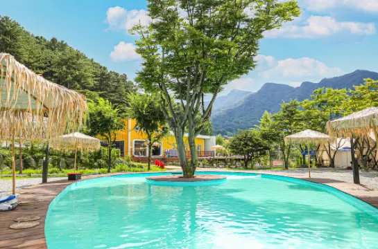 Gapyeong the Flatz Glamping