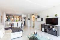 Golden Bay 303 - Homestays