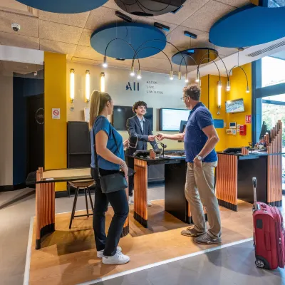 Novotel la Rochelle Centre โรงแรมใกล้สนามบินลาโครแชลล์