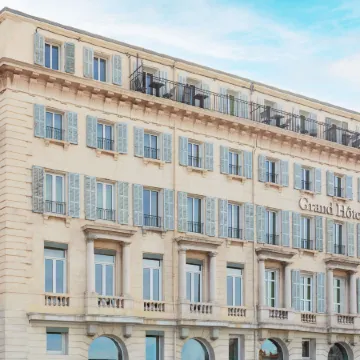 Grand Hôtel Beauvau Marseille Vieux-Port - MGallery Отели рядом с достопримечательностью «Улица Кур-Бельзанс»