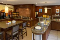 Staybridge Suites ELKHART NORTH by IHG - breakfast
