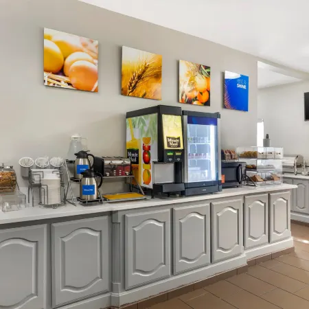 Comfort Inn & Suites
