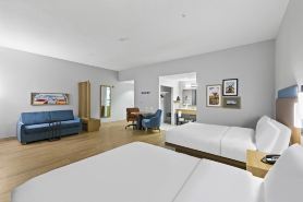 Hampton Inn & Suites Lancaster