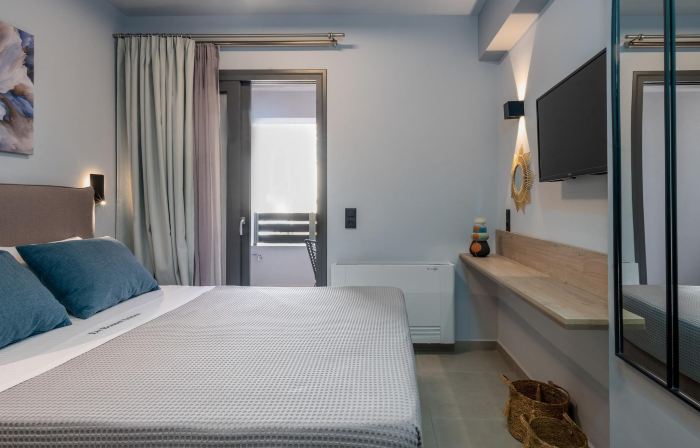 Junior Suite with Veranda Sleeps 2 Adults 2 ch
