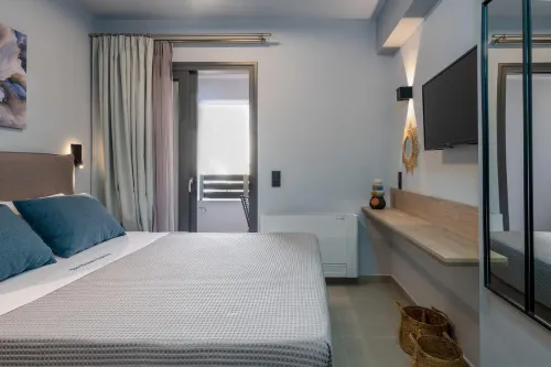 Junior Suite with Veranda Sleeps 2 Adults 2 ch Hotels in Argostolion