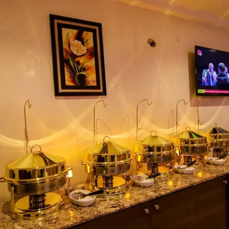 Villa Toscana Hotel Asaba