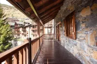 Tarter Mountain Suites