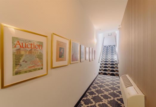 머서 호텔 다운타운의 현대적인 로비 인테리어