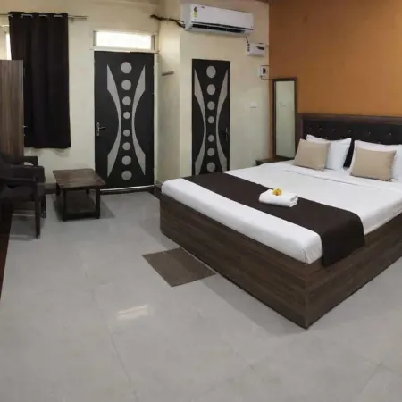 Hotel Shivoham