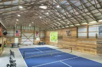 Spacious Getaway for 22 w/ Pool, Hot Tub & Huge Game Room – Perfect for Groups!