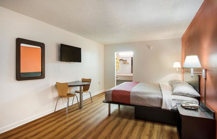 Motel 6 Warner Robins, GA