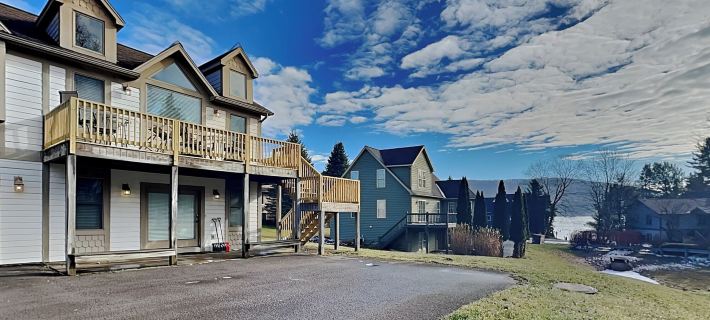 Beautiful Day Hotels in McHenry