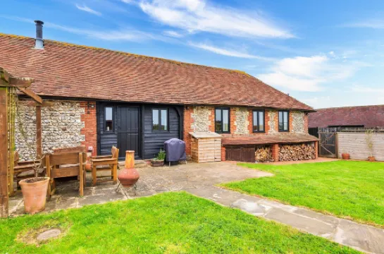 Holiday Home in Kent Near Scenic Parks