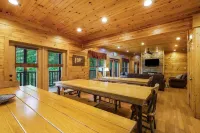 Dogwood Grand Cabin Hot tub and Games