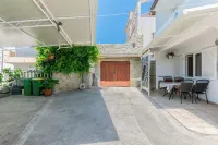 House Nenad