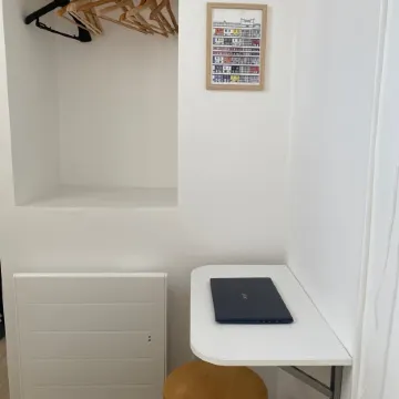 Studio lumineux, Centre-ville et plages Отели в г. Лорьян