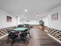 Nookside Grand Estate For 8 Hotels in Hamilton