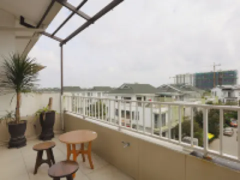 TRÀ HOMESTAY Hotels in Huong Thuy